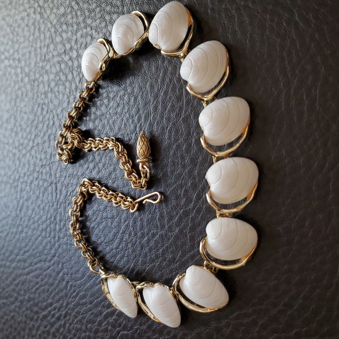 Vtg Necklace